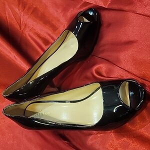 COLE HAAN sz9 patent leather peep toe pump heel